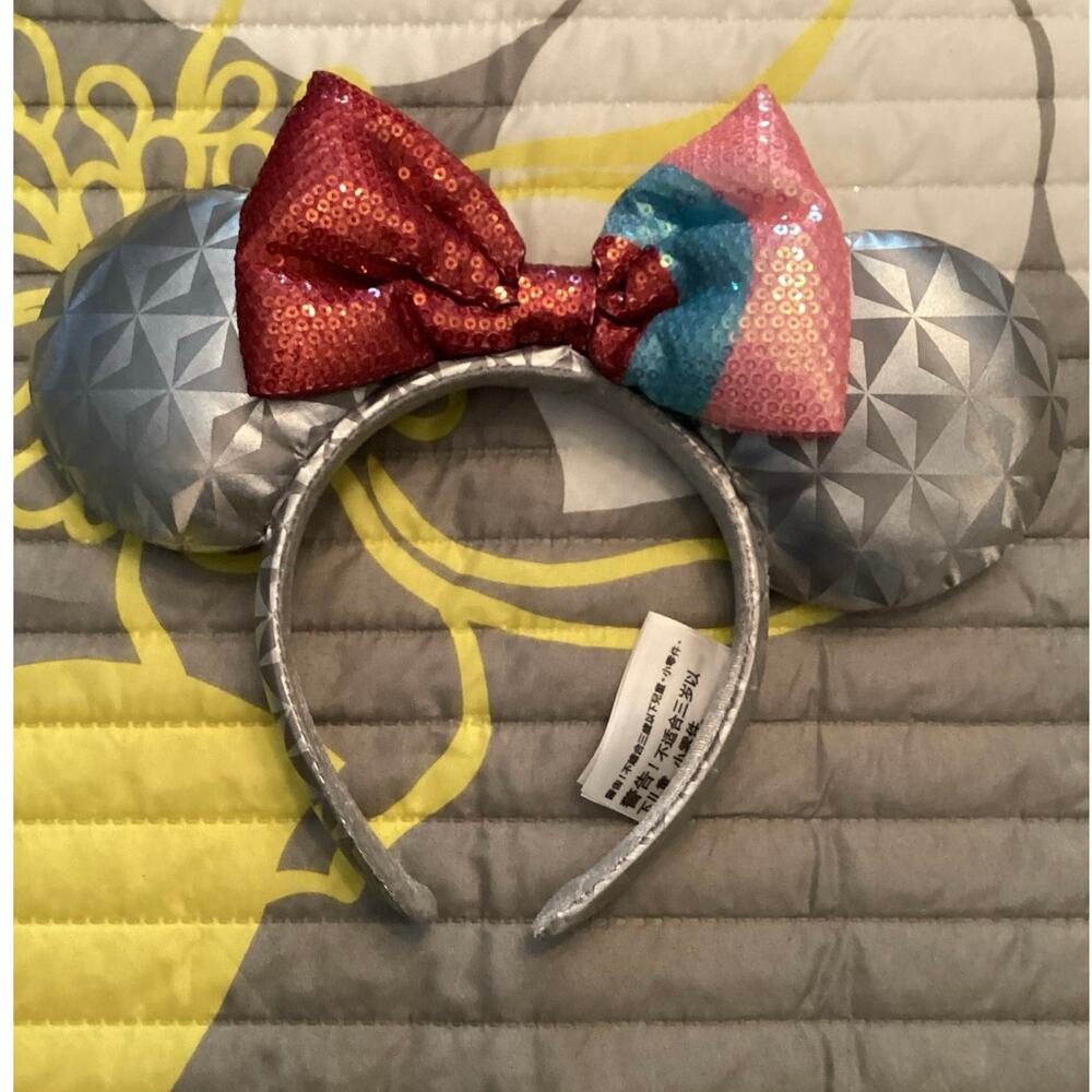 NWOT Disney Parks Epcot Spaceship Earth Bubble Gum Wall Minnie Ears Headband